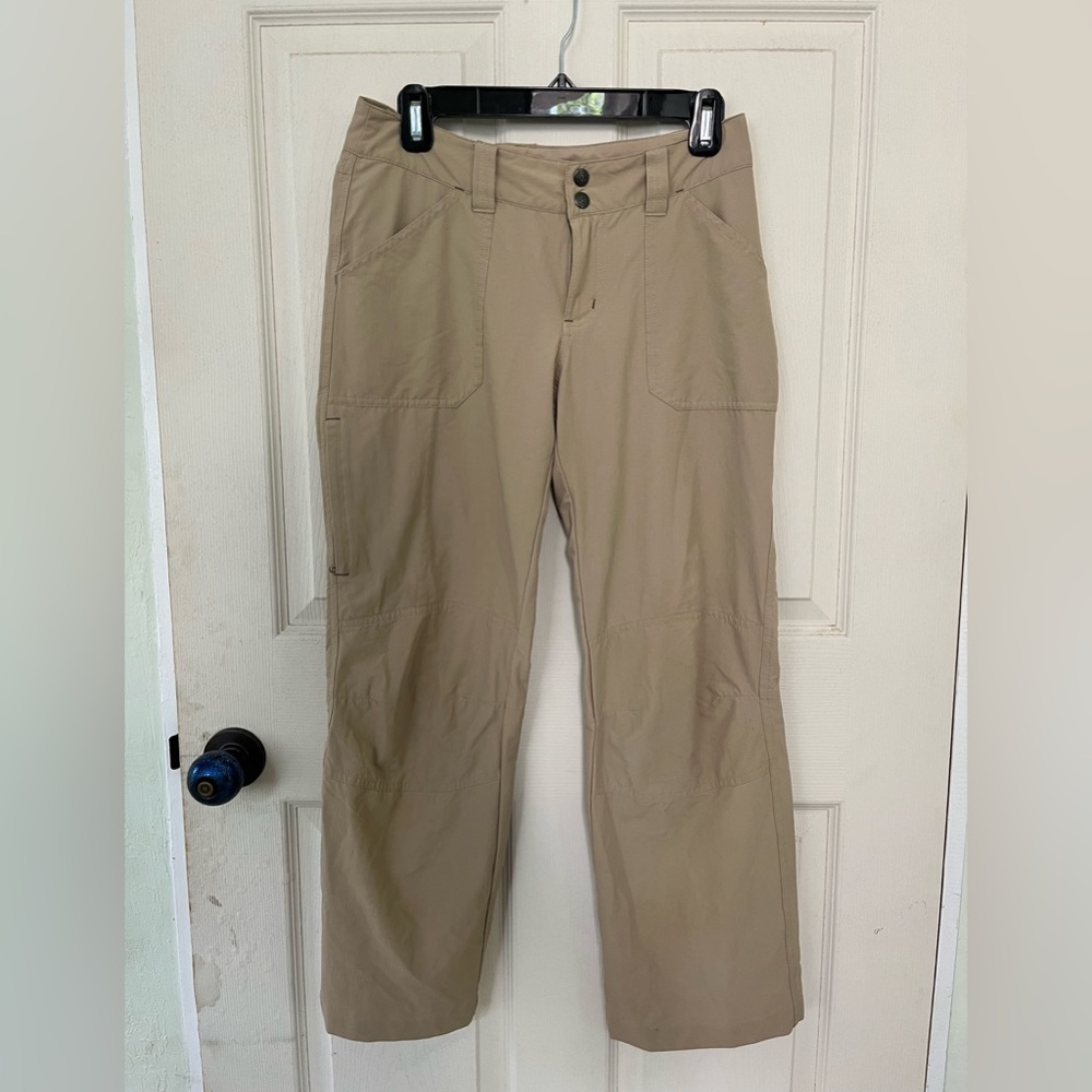Patagonia Women's Quandary Hiking Pants Women's Size 4 Khaki Tan